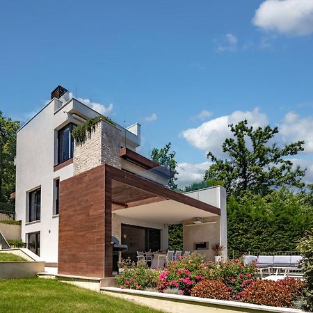 Villa Altavista - Seaview & Relax With Heated Pool & Minigolf Опатия Екстериор снимка