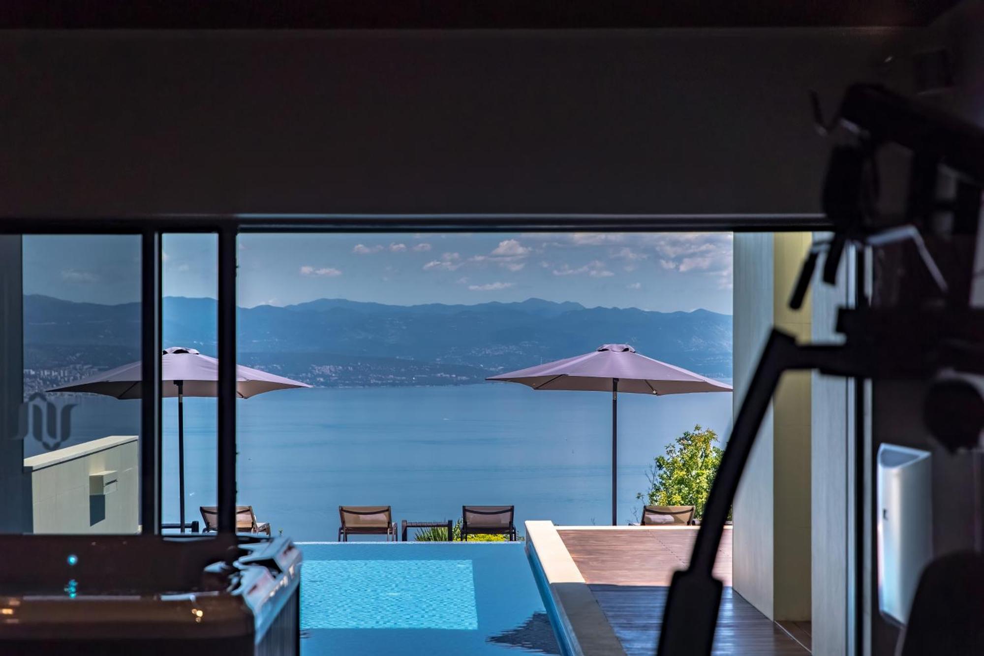 Villa Altavista - Seaview & Relax With Heated Pool & Minigolf Опатия Екстериор снимка