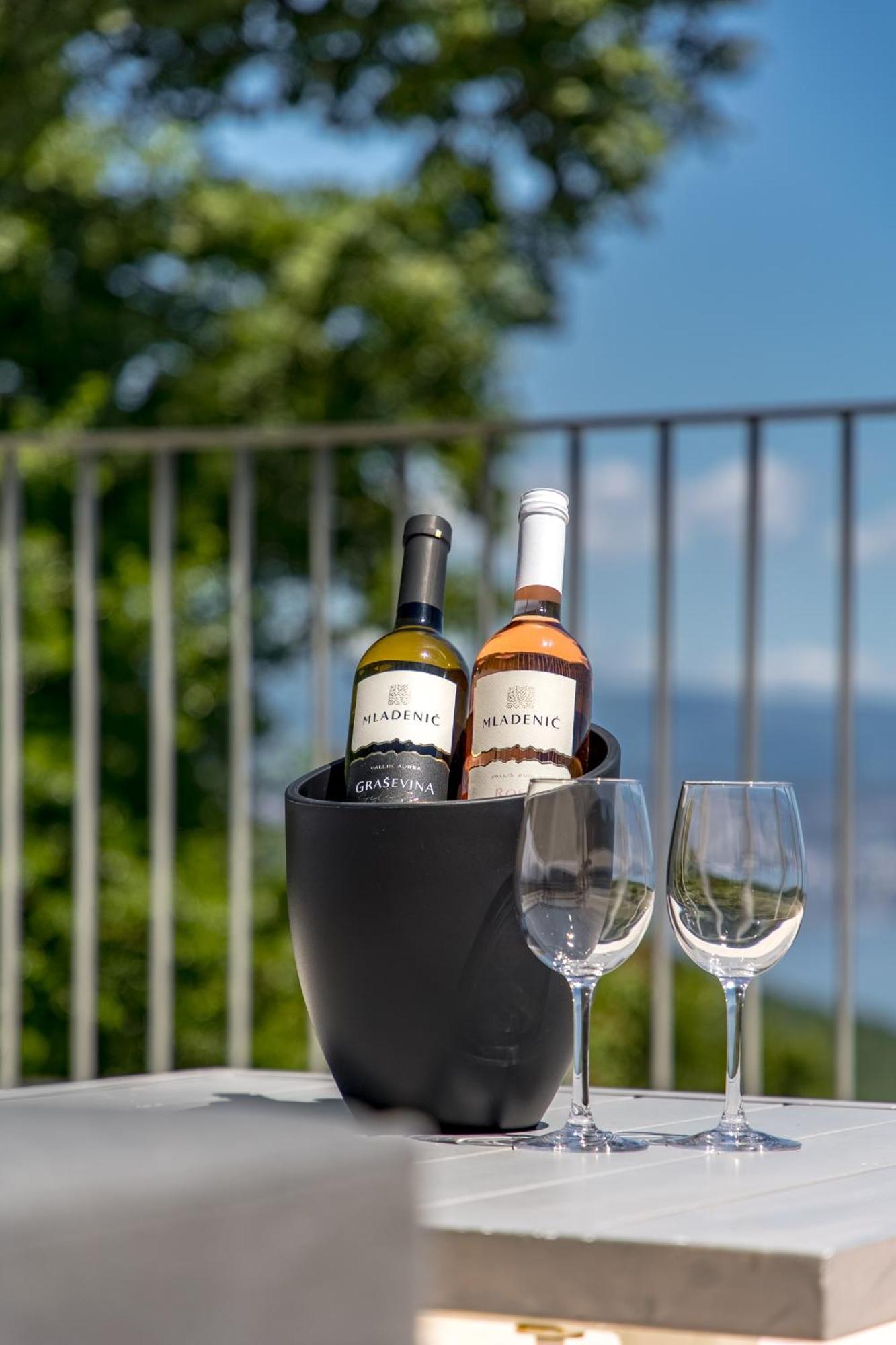Villa Altavista - Seaview & Relax With Heated Pool & Minigolf Опатия Екстериор снимка