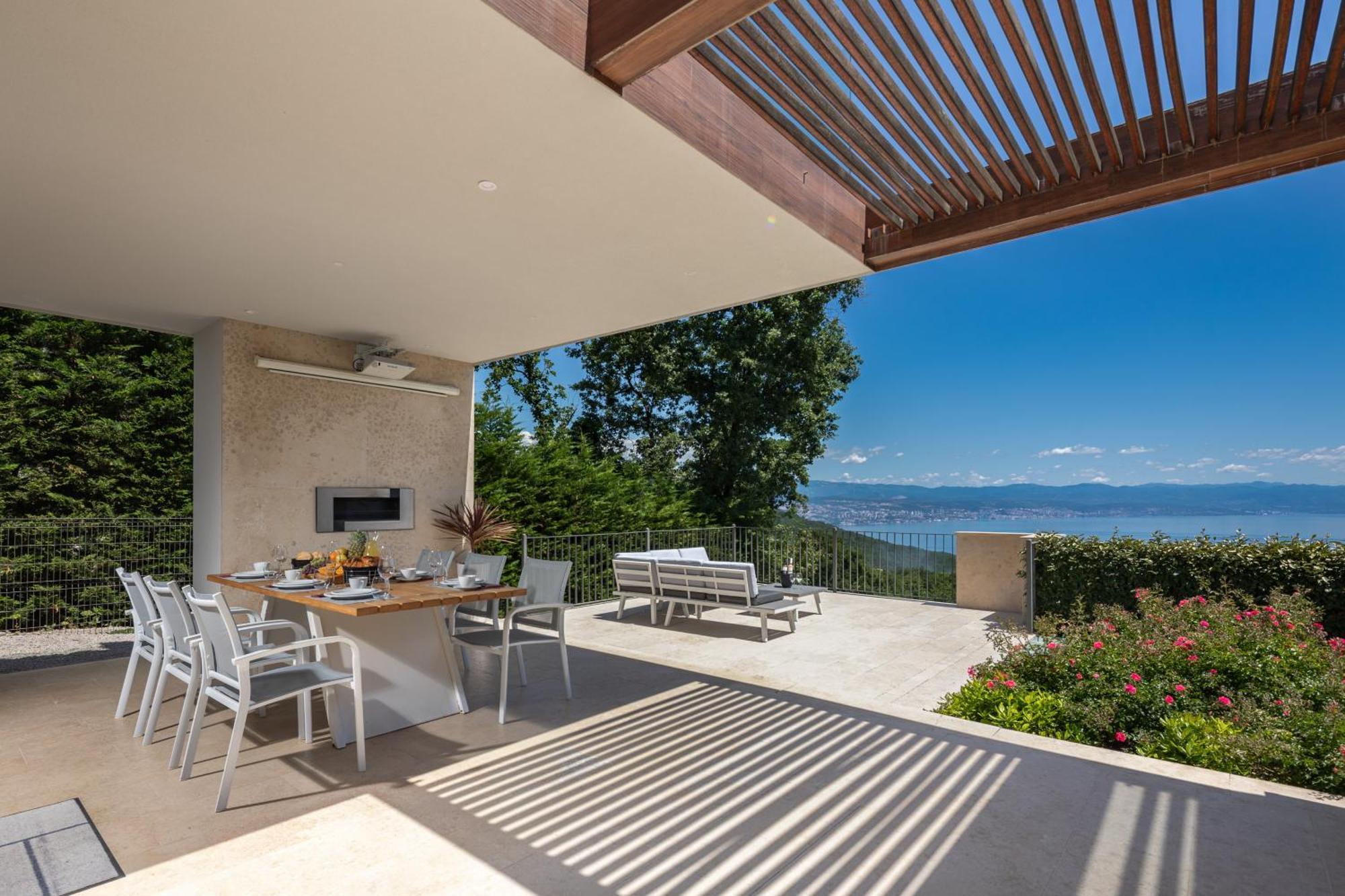 Villa Altavista - Seaview & Relax With Heated Pool & Minigolf Опатия Екстериор снимка