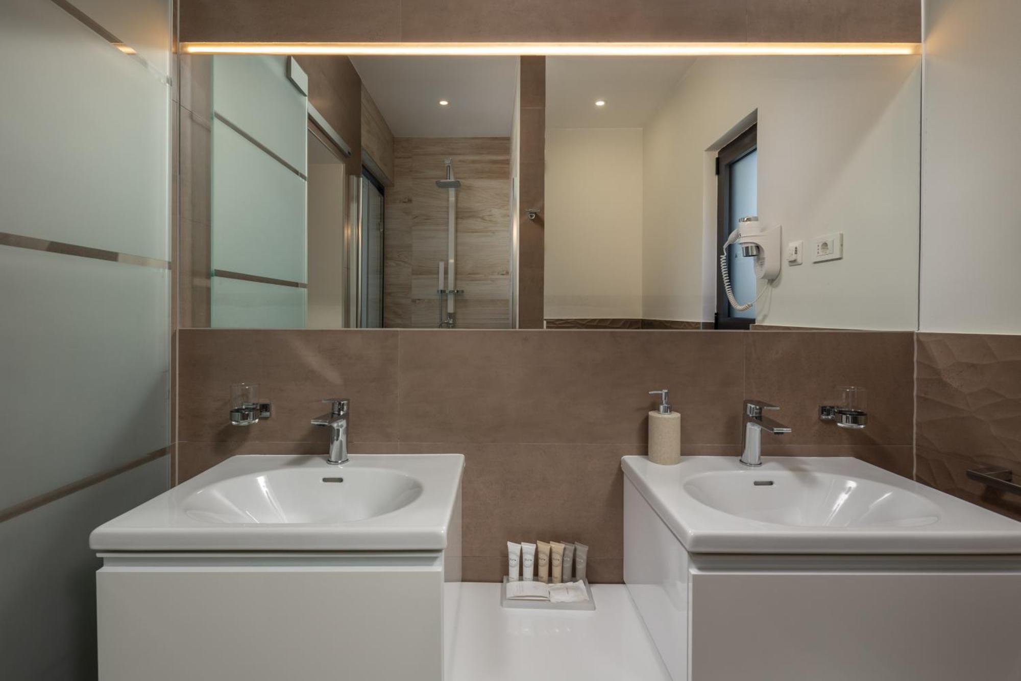 Villa Altavista - Seaview & Relax With Heated Pool & Minigolf Опатия Екстериор снимка