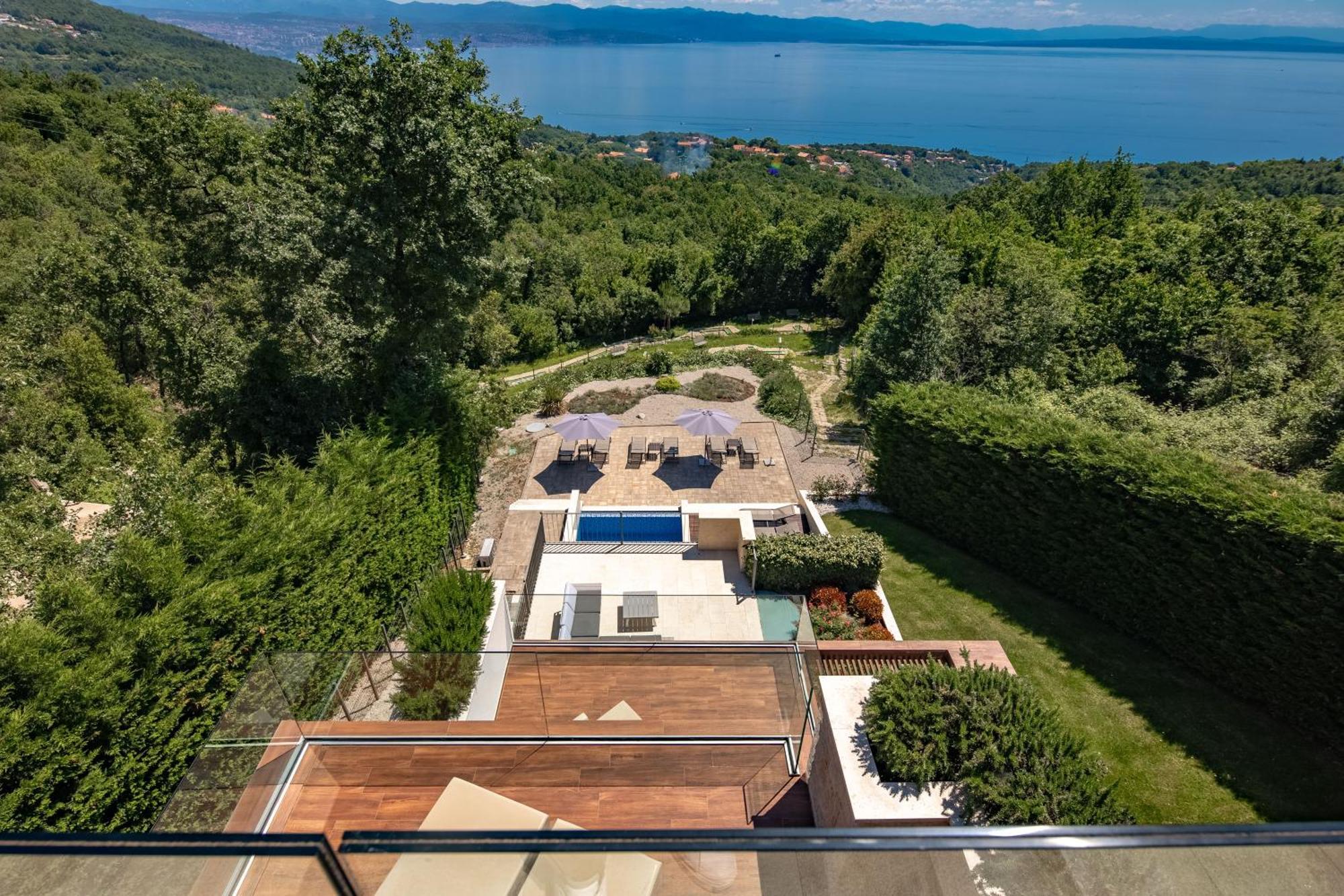 Villa Altavista - Seaview & Relax With Heated Pool & Minigolf Опатия Екстериор снимка