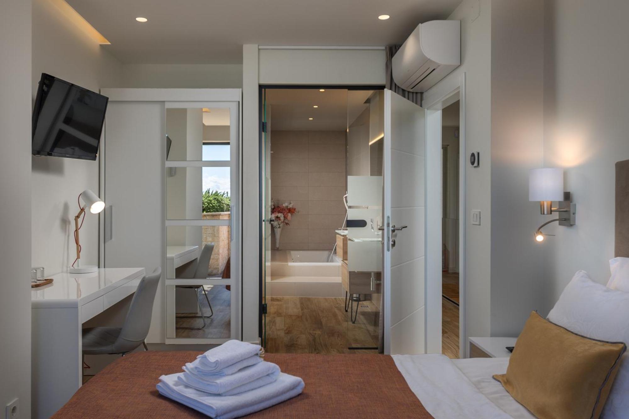 Villa Altavista - Seaview & Relax With Heated Pool & Minigolf Опатия Екстериор снимка